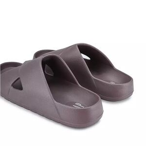Gap Criss Cross Pillow Pool Slides